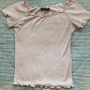 Brandy Melville cropped blush pink shirt small